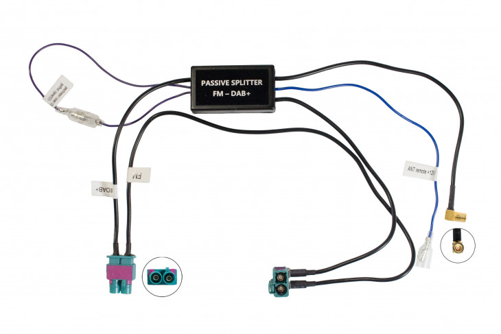 RTA 203.039-0 DAB Splitter passiver Antennensignal Verteiler DOPPEL Fakra mit Phantomeinspeisung 2 x Fakra Antennen Adapter UKW DAB+ Antennen Splitter SMB